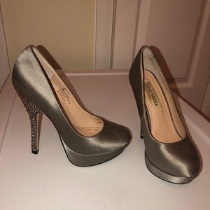 Steve Madden Party R Gray/Silver Satin
